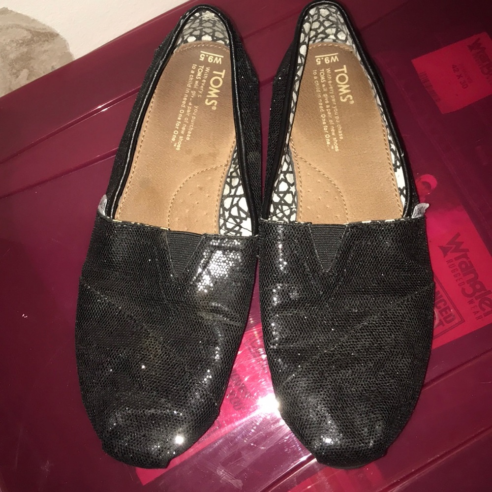 Black glitter Toms